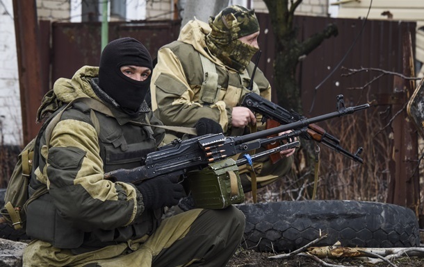 Ситуація в АТО: обстріли Донецька, Широкиного, бої біля Золотого