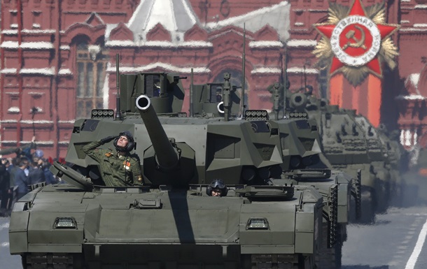 Новейший российский танк заглох на генеральной репетиции парада в Москве