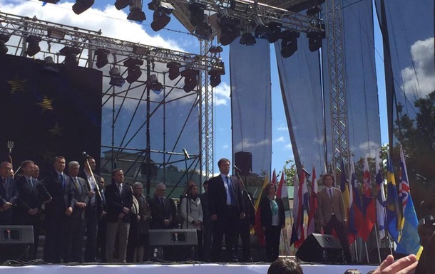Послы ЕС приняли участие в открытии Дня Европы в Киеве 