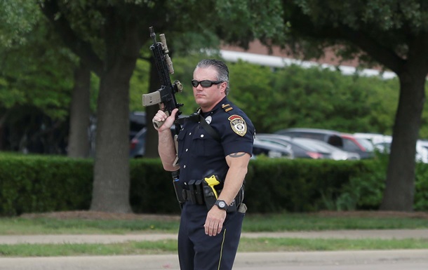 СМИ: Не менее 9 человек погибли при стрельбе в Техасе