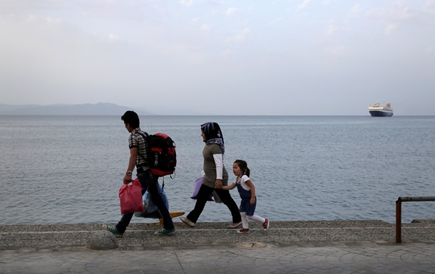 Еврокомиссия планирует переселить беженцев из Италии и Греции