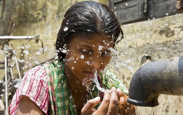 Число жертв жары в Индии превысило две тысячи человек