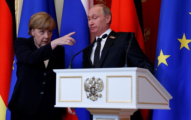 Меркель скептична щодо можливого швидкого повернення Росії до G7