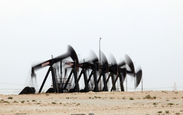 Ціни на нафту впали за переговорів Ірану