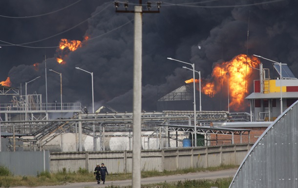 Пожар на нефтебазе под Киевом. Версии возгорания