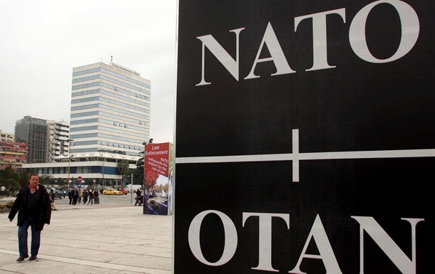 Задержанных на базе НАТО россиян обвинили в терроризме и шпионаже