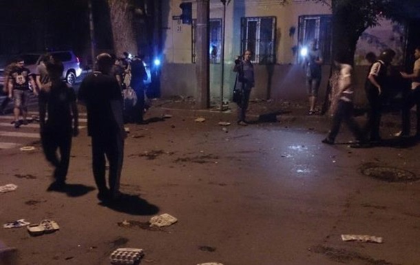 Стали известны подробности нападения на консульство Украины в России