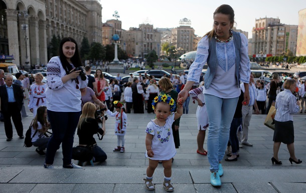 Доступное жилье и еда: как соблюдаются права украинцев