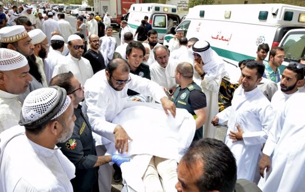 В Кувейте арестовали подозреваемых во взрыве в мечети