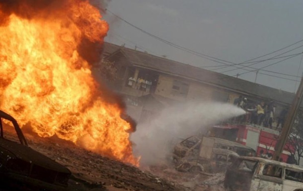 Взрыв нефтепровода в Нигерии: погибли 12 человек