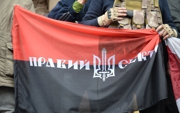 Правий сектор розпочав безстрокову акцію протесту у Львові