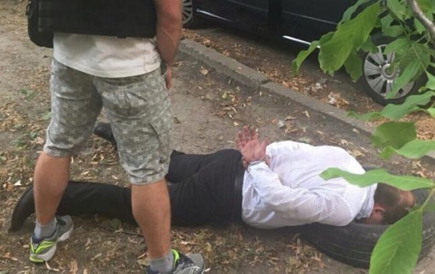 СБУ затримала прокурора Київської області за підозрою в наркоторгівлі