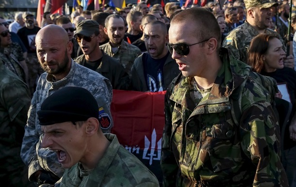 Шістьох бійців Правого сектора підозрюють у тероризмі