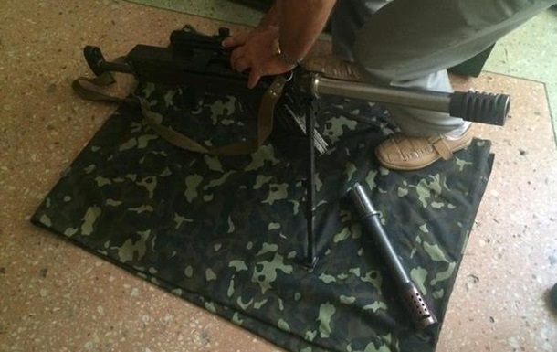 У Дніпропетровській області затримали військового з гранатометом