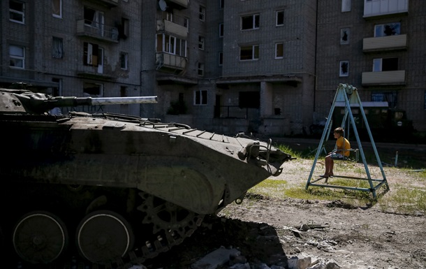 Між Україною і ДНР. Як живуть люди на лінії вогню на Донбасі