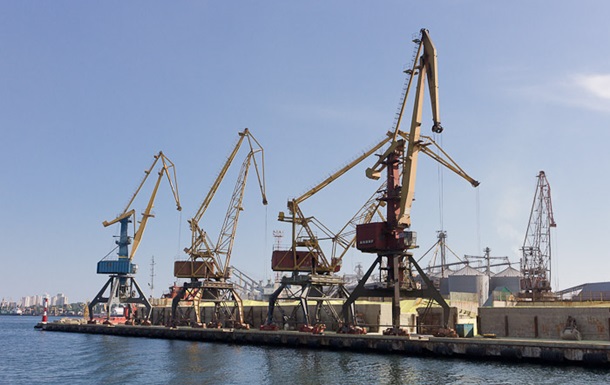 В Ильичевском порту проводят обыски