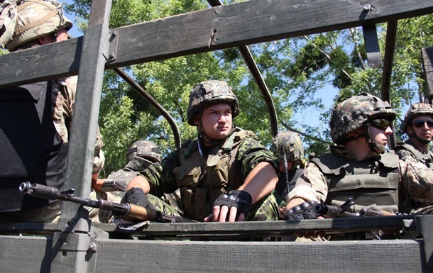 Доба в АТО: на лінії вогню Опитне, Мар їнка, Донецьк і Горлівка