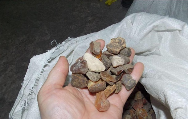 В Ровенской области изъяли еще тонну янтаря