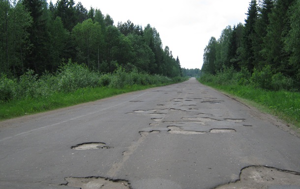 Укравтодор назвав 10 найгірших автомагістралей України