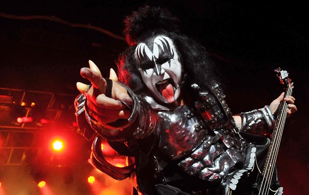 Полиция устроила обыск в доме фронтмена группы Kiss