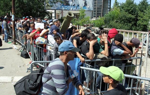  Венгерская стена  на границе с Сербией не внушает беженцам страха