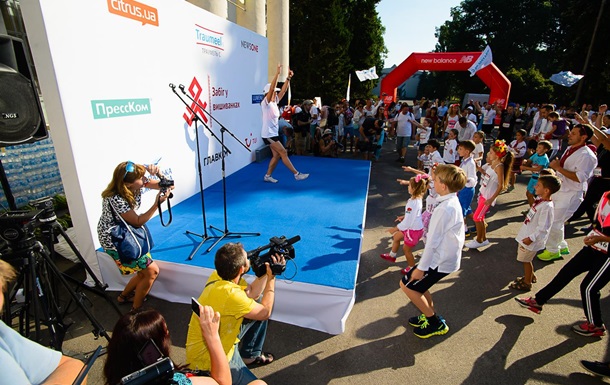 Спортивні українці відсвяткували День Незалежності масовим пробігом у вишиванках