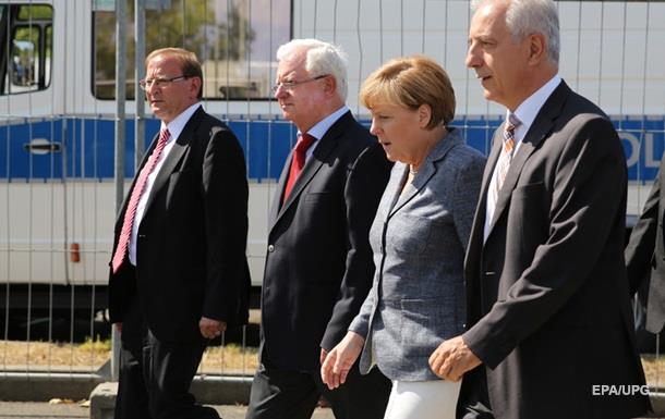 Меркель освистали при посещении лагеря для беженцев – СМИ