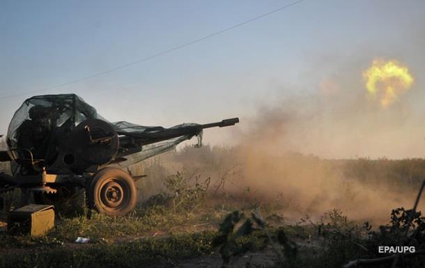 Обострение на Донбассе: обстрелы по всей линии фронта