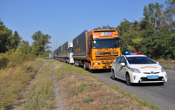 Штаб Ахметова еженедельно отправляет в Донецк 600-1200 тонн гумпомощи