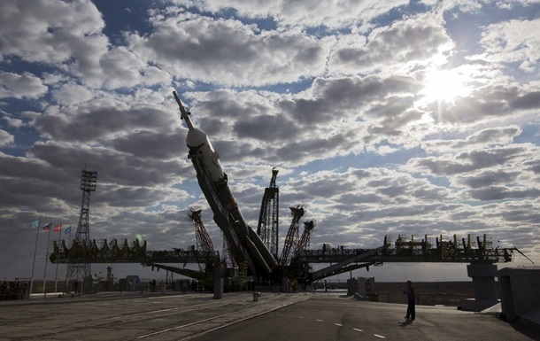 Корабль Союз с новым экипажем МКС стартовал с Байконура