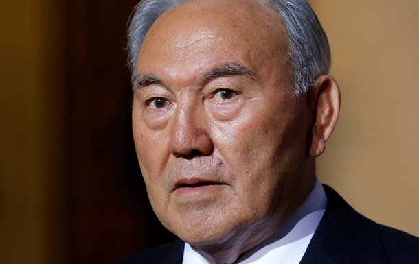 В паспортах граждан Казахстана могут появиться цитаты Назарбаева