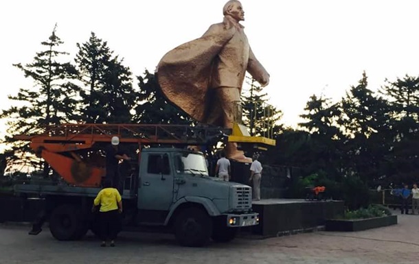 На Одесчине решили законно снести памятник Ленину