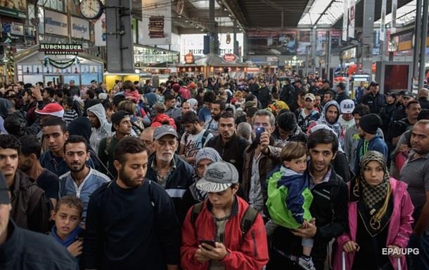 Испания примет более 17 тысяч мигрантов