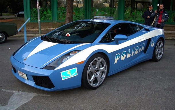 В МВД опровергли покупку Lamborghini для полиции Киева