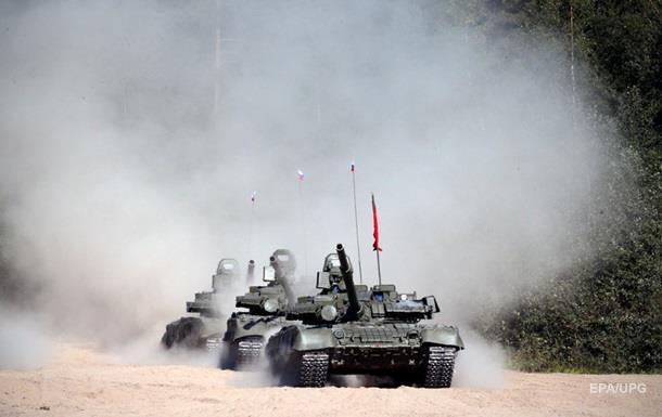 Россия размещает танки на аэродроме в Сирии - СМИ