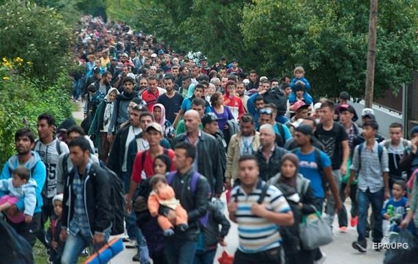 Македония продлила режим ЧС из-за наплыва беженцев