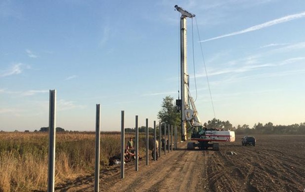 Венгрия начала строить ограждения на границе со Словенией