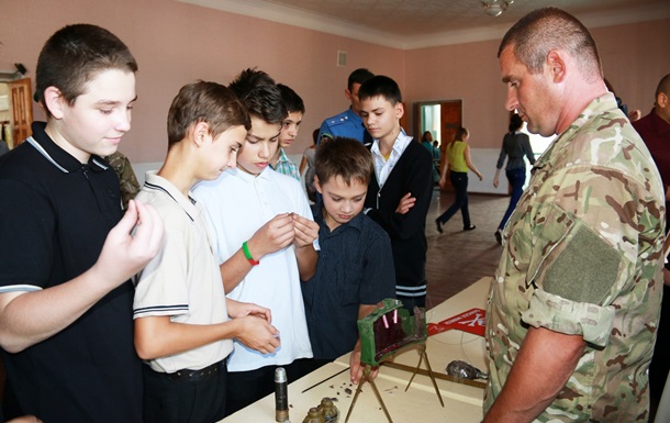 Минобороны начало  противоминную кампанию  в школах Донбасса