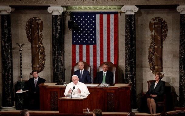 Папа Римский рассказал Конгрессу об иммигрантах