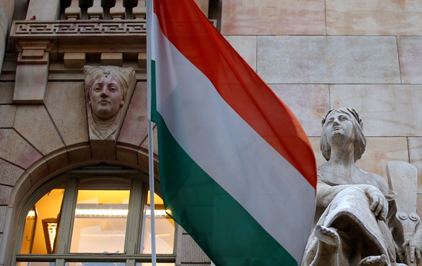 Венгрия:  Нарезка  округов в Закарпатье нарушает права нацменьшинств