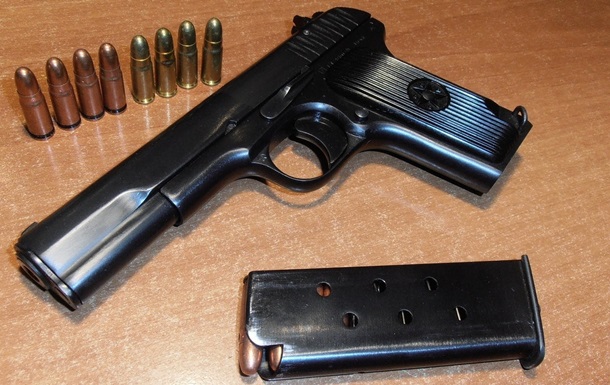Харьковчанин собрал пистолет из деталей, которые получил по почте