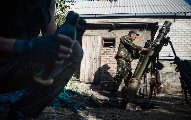 Военные начали отвод минометов на Луганщине