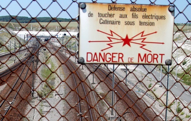 Мігранти пройшли пішки 50 кілометрів по тунелю під Ла-Маншем