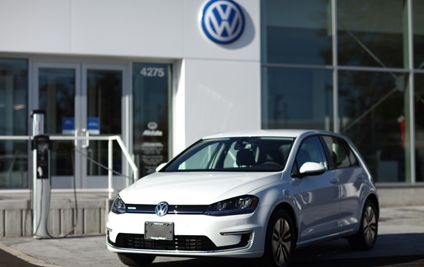 Дизельный скандал: Volkswagen начнет отзыв  автомобилей в январе 2016 года