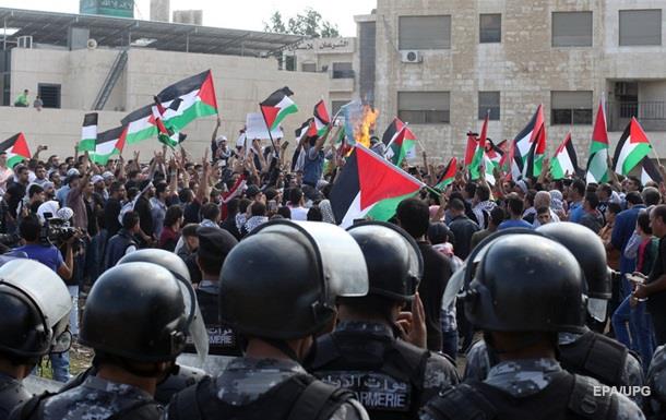 Беспорядки у сектора Газа: погибли палестинцы