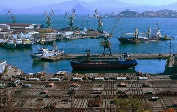 Бастующим в российском порту украинским морякам выплатили долг 