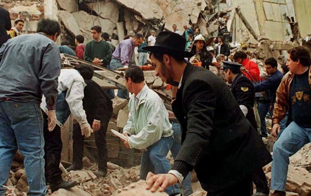 В Аргентині виданий ордер на арешт підозрюваного у теракті 1992 року
