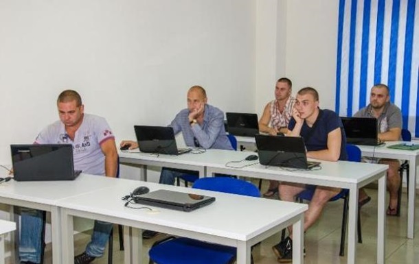 В Днепропетровске бойцов АТО снова учат верстке сайтов