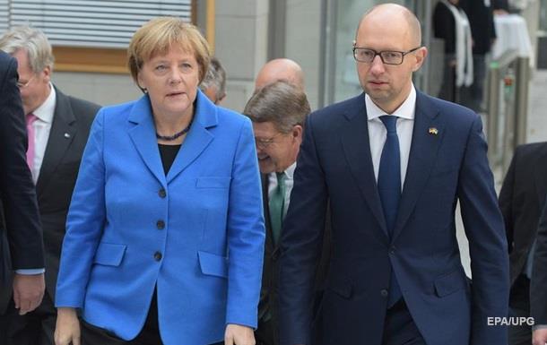 Меркель: Киев должен контролировать границу с РФ 