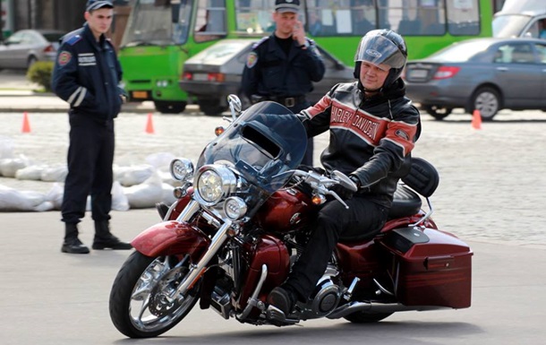 Суд дозволив забрати у Швайки мотоцикл Harley-Davidson